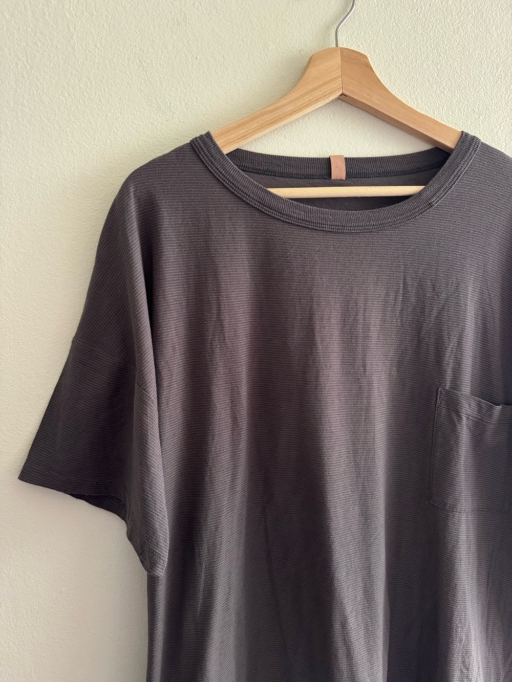 Lunya every body tshirt grey striped XS-M pocket - Picture 4 of 8
